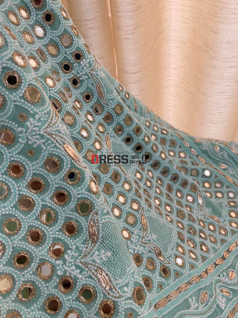 Hand Jaali Mirror & Gota Patti Chikankari Dupatta